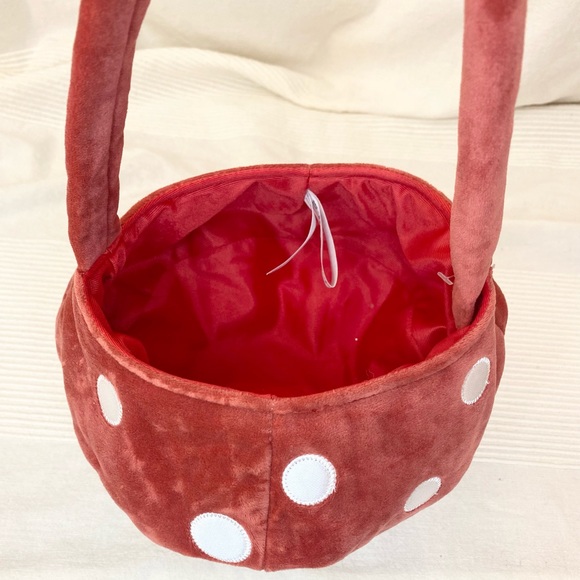Mushroom Plush Tote - Picture 11 of 14